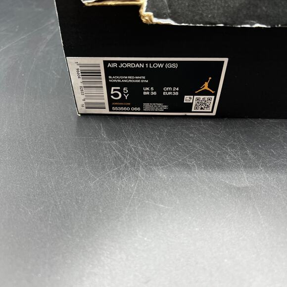 NEW Air Jordan 1 Low Bred Black Red White Size 5.5Y / 7W Women's Sneakers - Picture 8 of 10